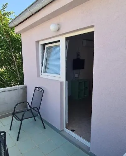 Apartment Twins Pag Town